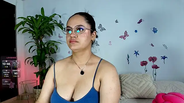 Snapshot of VICTORIABLACK_@xh chatting on 7, 6, 2026 VICTORIABLACK xh online show from 7, 6, 2026