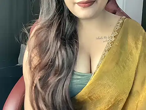 Snapshot of shanayaaa_1 chatting on 27, 4, 2026 shanayaaa 1 online show from 27, 4, 2026