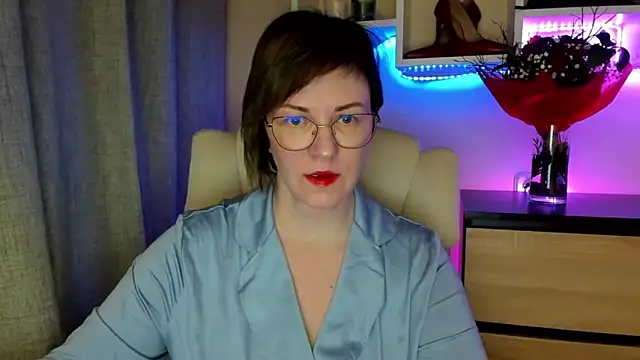 Snapshot of feliziaDesire chatting on 18, 2, 2026 feliziaDesire online show from 18, 2, 2026