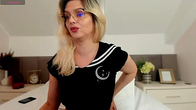 Snapshot of AshleyStorm_ chatting on 19, 3, 2025 AshleyStorm online show from 19, 3, 2025