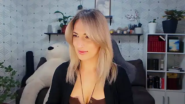 MillaXQueen online show from 7, 2, 2026