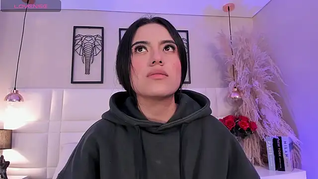 Rebeca jones online show from 11, 11, 2025