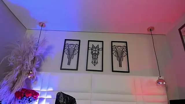 Rebeca jones online show from 16, 11, 2025