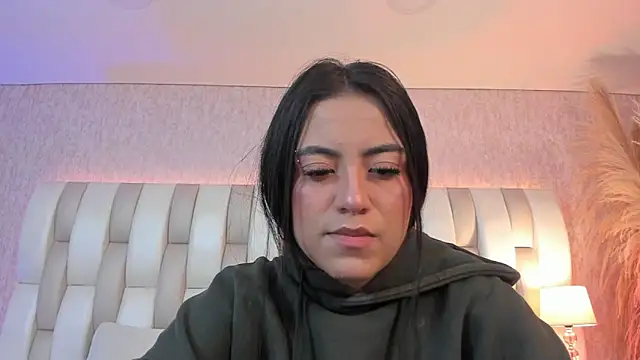 Snapshot of Rebeca_jones chatting on 24, 4, 2026 Rebeca jones online show from 24, 4, 2026