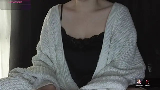 Snapshot of Mia_G0ld chatting on 9, 2, 2026 Mia G0ld online show from 9, 2, 2026