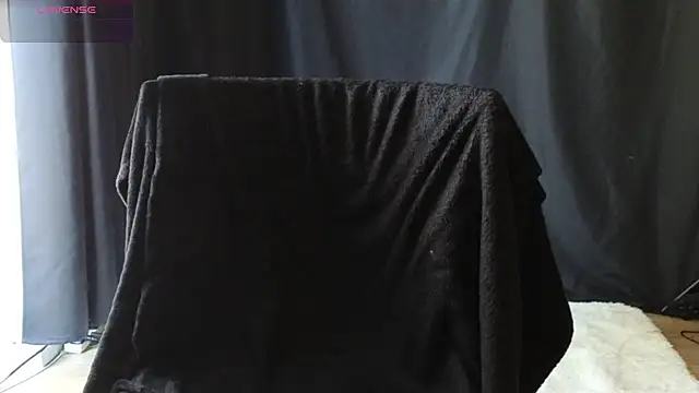 Snapshot of Mia_G0ld chatting on 30, 4, 2026 Mia G0ld online show from 30, 4, 2026