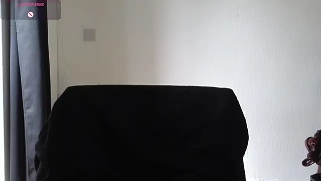 Snapshot of Mia_G0ld chatting on 19, 5, 2026 Mia G0ld online show from 19, 5, 2026