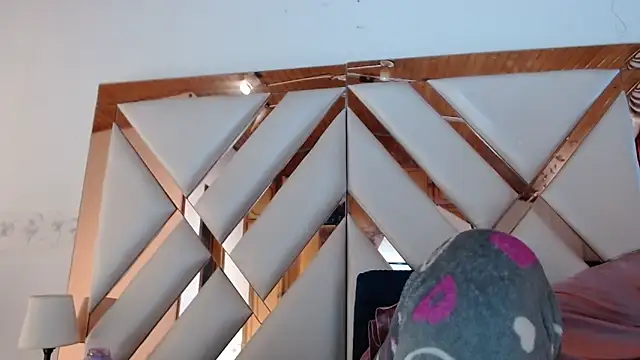 Snapshot of nathaly_low1 chatting on 25, 2, 2026 nathaly low1 online show from 25, 2, 2026