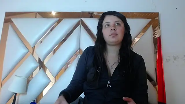 nathaly low1 online show from 15, 5, 2026