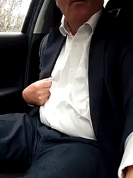 stiffandlubedxh online show from 10, 11, 2025