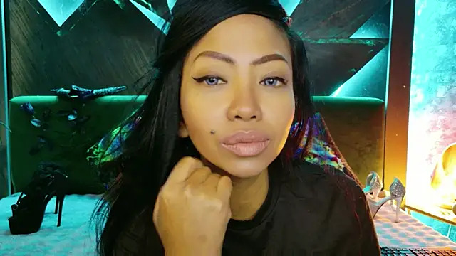 Snapshot of ElyaQuinn chatting on 19, 6, 2026 ElyaQuinn online show from 19, 6, 2026