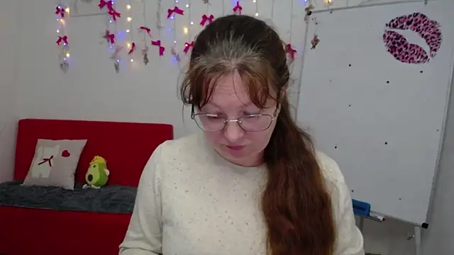 Snapshot of VanessaHotts chatting on 24, 4, 2026 VanessaHotts online show from 24, 4, 2026