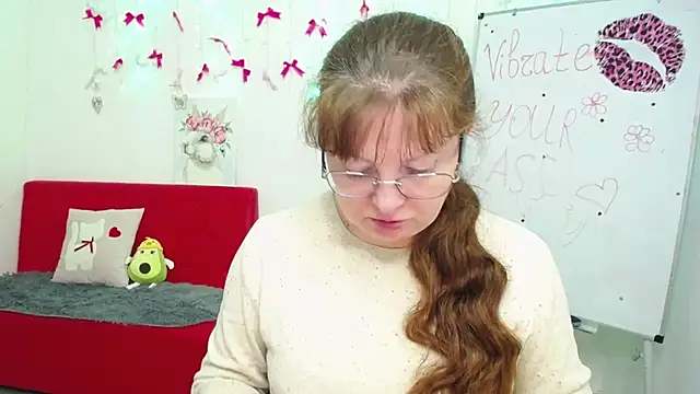 Snapshot of VanessaHotts chatting on 27, 4, 2026 VanessaHotts online show from 27, 4, 2026