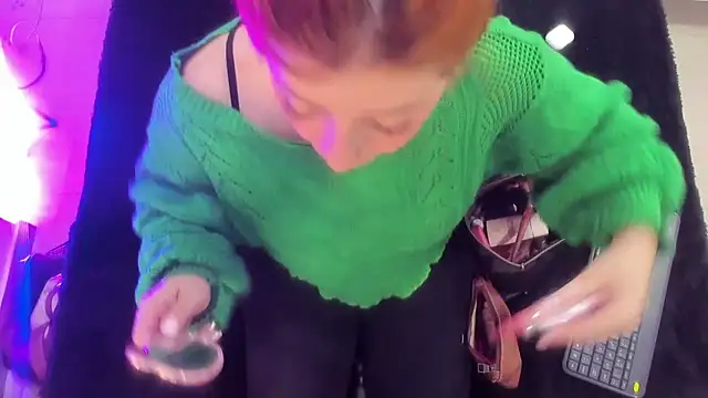 JulietaAlves online show from 27, 11, 2025