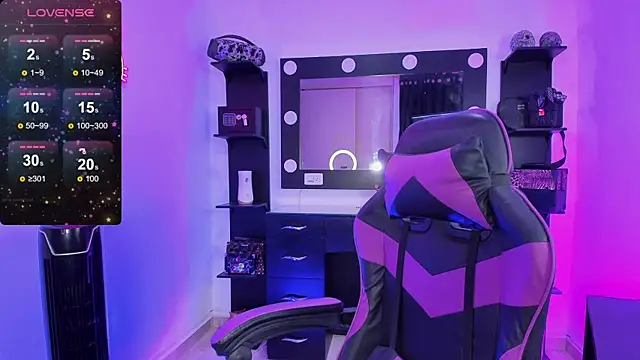 miss kitty online show from 18, 12, 2025