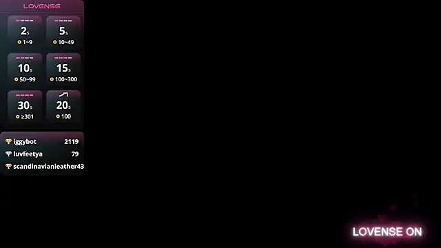 Snapshot of naughty_ebonyy chatting on 17, 12, 2024 naughty ebonyy online show from 17, 12, 2024