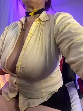 Snapshot of lonely_shewolf chatting on 7, 3, 2025 lonely shewolf online show from 7, 3, 2025