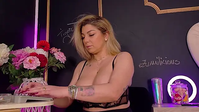 DeeaDiamondd online show from 9, 1, 2026