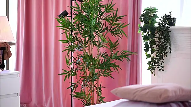 ArtTeasee online show from 9, 1, 2025