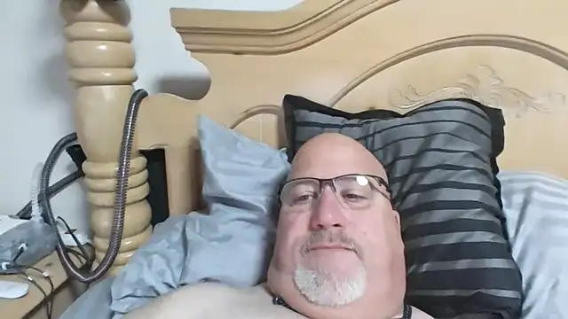 Bigbear0563 online show from 11, 11, 2025