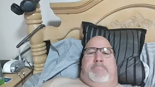 Bigbear0563 online show from 2, 12, 2025