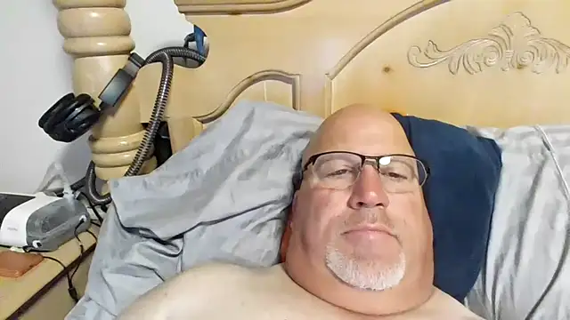 Snapshot of Bigbear0563 chatting on 17, 6, 2026 Bigbear0563 online show from 17, 6, 2026