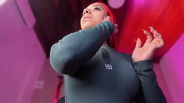 Emmily Savage online show from 22, 12, 2025