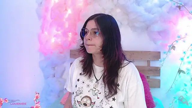 Mey moon online show from 5, 2, 2025