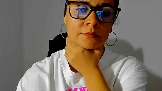 Snapshot of Sami_Hotie1 chatting on 18, 4, 2026 Sami Hotie1 online show from 18, 4, 2026