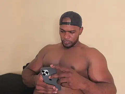 Snapshot of Tyler_Waka01 chatting on 4, 4, 2026 Tyler Waka01 online show from 4, 4, 2026