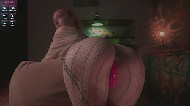 Snapshot of iara__mi chatting on 17, 12, 2025 iara mi online show from 17, 12, 2025