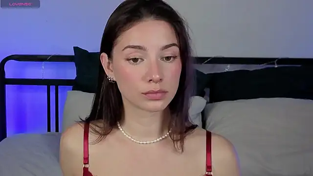 sinthiaroze online show from 14, 9, 2025