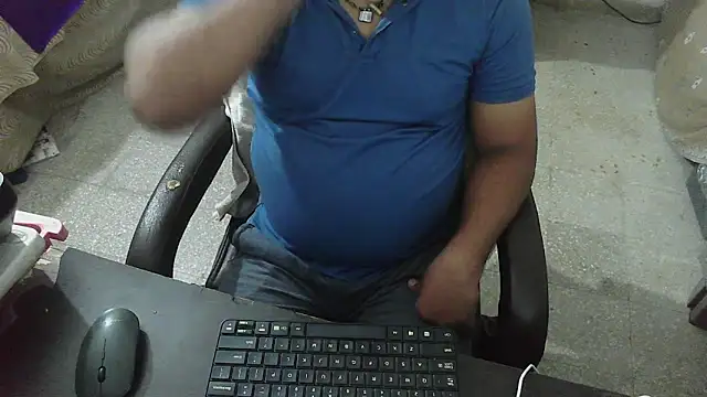 Snapshot of rentarob chatting on 9, 10, 2025 rentarob online show from 9, 10, 2025