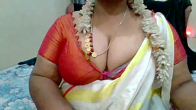 Snapshot of archanatelugu9 chatting on 20, 1, 2025 archanatelugu9 online show from 20, 1, 2025