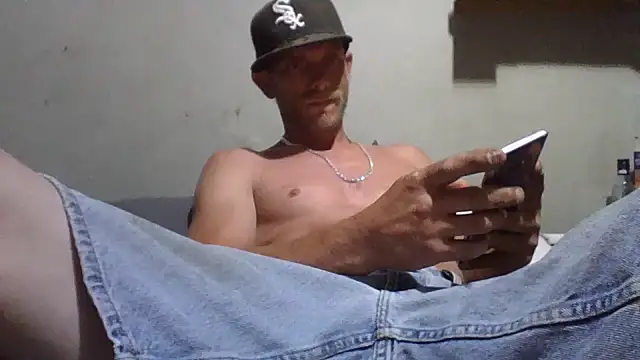 Snapshot of daddytim0 chatting on 11, 4, 2026 daddytim0 online show from 11, 4, 2026