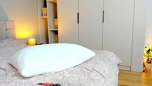 Snapshot of june_desire chatting on 9, 2, 2025 june desire online show from 9, 2, 2025