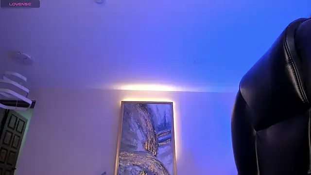 SophiePalmer online show from 25, 11, 2025