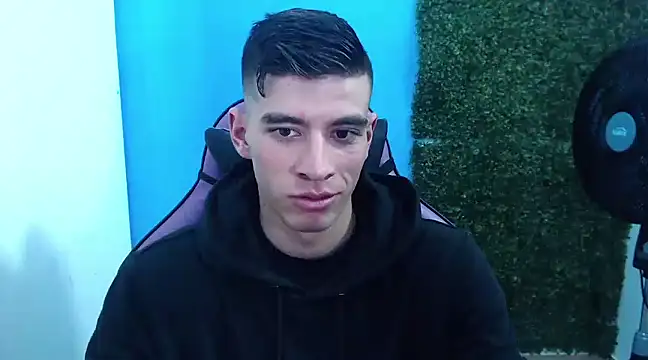 Snapshot of DEIBY_BABY chatting on 16, 12, 2024 DEIBY BABY online show from 16, 12, 2024