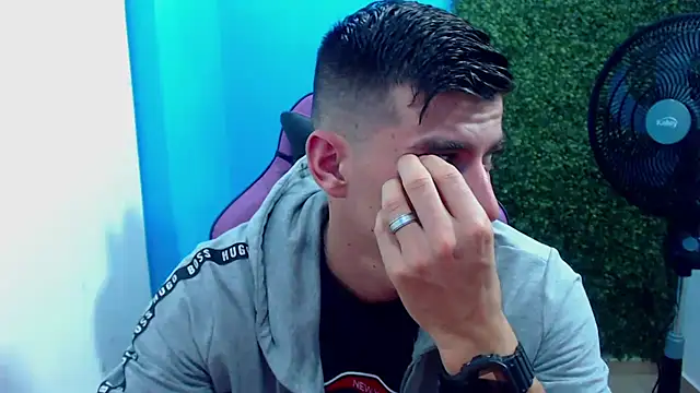 Snapshot of DEIBY_BABY chatting on 19, 12, 2024 DEIBY BABY online show from 19, 12, 2024