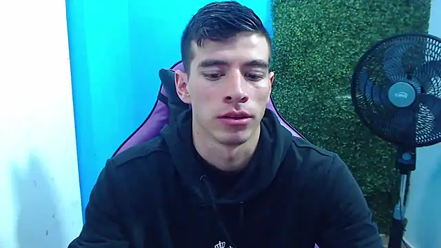 Snapshot of DEIBY_BABY chatting on 7, 1, 2025 DEIBY BABY online show from 7, 1, 2025