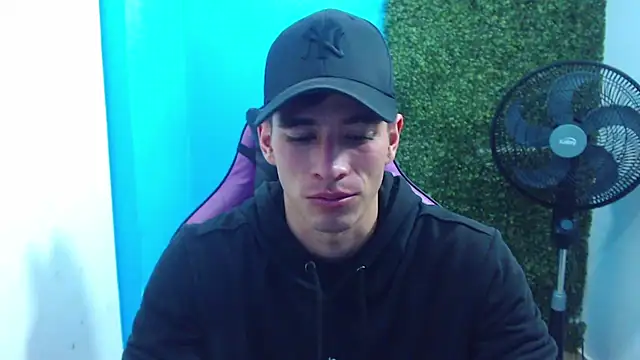 Snapshot of DEIBY_BABY chatting on 11, 1, 2025 DEIBY BABY online show from 11, 1, 2025