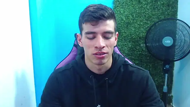 Snapshot of DEIBY_BABY chatting on 11, 1, 2025 DEIBY BABY online show from 11, 1, 2025