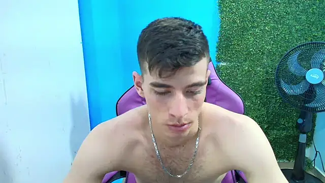 Snapshot of DEIBY_BABY chatting on 1, 2, 2025 DEIBY BABY online show from 1, 2, 2025