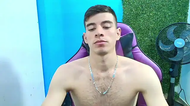 Snapshot of DEIBY_BABY chatting on 4, 2, 2025 DEIBY BABY online show from 4, 2, 2025