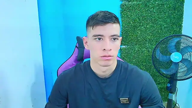 Snapshot of DEIBY_BABY chatting on 11, 2, 2025 DEIBY BABY online show from 11, 2, 2025