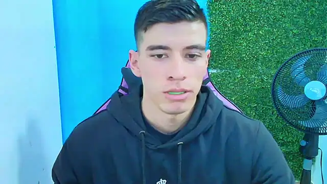 Snapshot of DEIBY_BABY chatting on 15, 2, 2025 DEIBY BABY online show from 15, 2, 2025