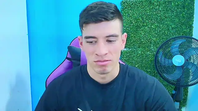 Snapshot of DEIBY_BABY chatting on 18, 2, 2025 DEIBY BABY online show from 18, 2, 2025