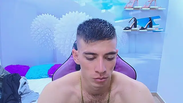 Snapshot of DEIBY_BABY chatting on 29, 9, 2025 DEIBY BABY online show from 29, 9, 2025