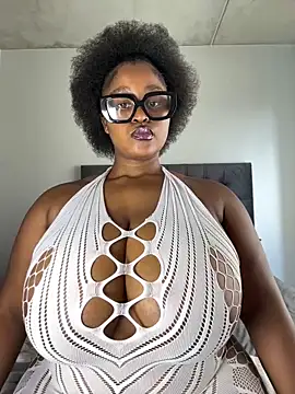 KnockoutBestie online show from 4, 3, 2025