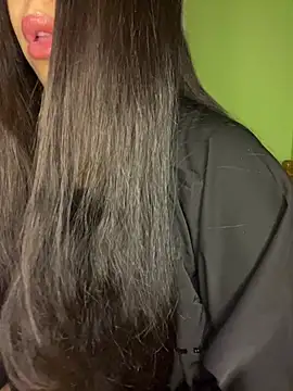 Mayacrayzi online show from 1, 2, 2026